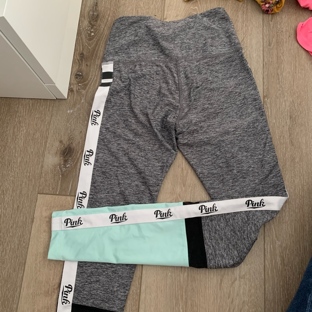 PINK Victoria’s Secret Ultimate Leggings